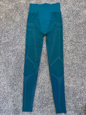 Sculptknit by Fabletics High-Waisted Legging